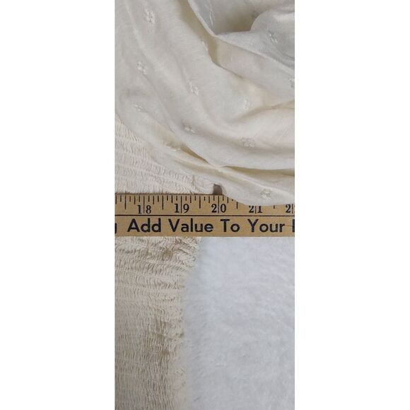 Old Navy Women's Size XL Smocked Embroidered Long Sleeve V-Neck Blouse Cream NWT - Picture 4 of 8